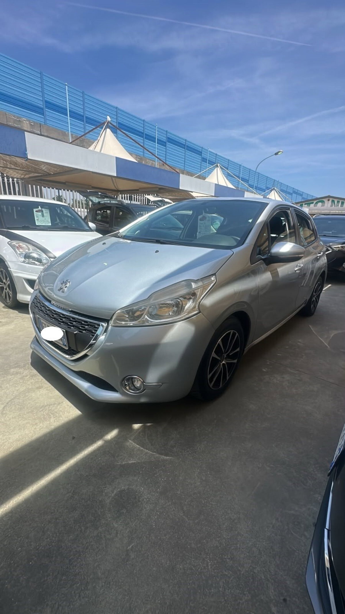 Peugeot 208 HDi 68 CV 5 porte Allure (7)