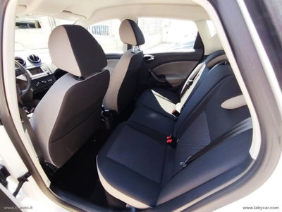 SEAT Ibiza 1.0 75 CV 5p. Connect (13)