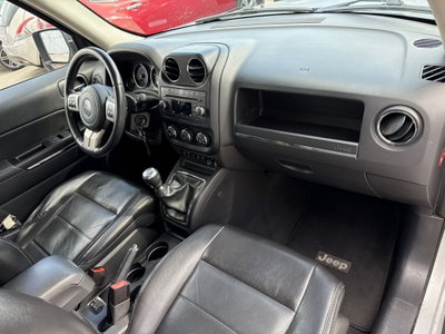 Jeep Patriot 2.2 CRD DPF Limited (12)