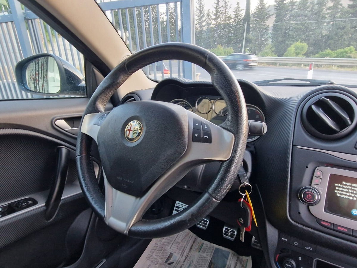 Alfa Romeo MiTo 1.3 JTDm 85 CV S&S Impression (12)