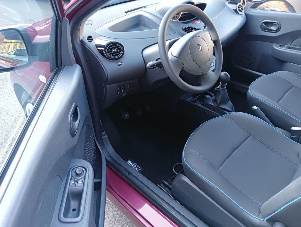 Renault Twingo 1.2 16V Live (7)