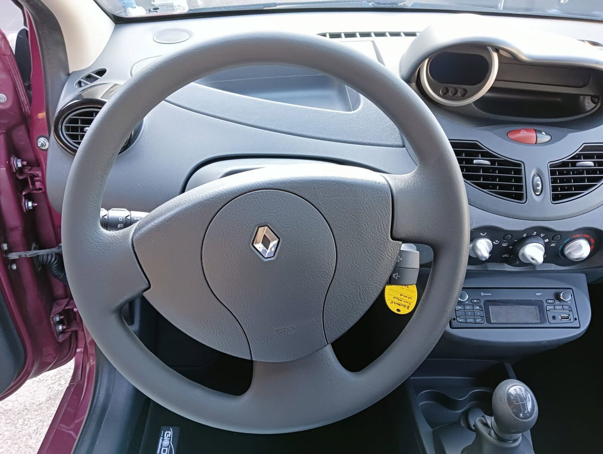 Renault Twingo 1.2 16V Live (9)