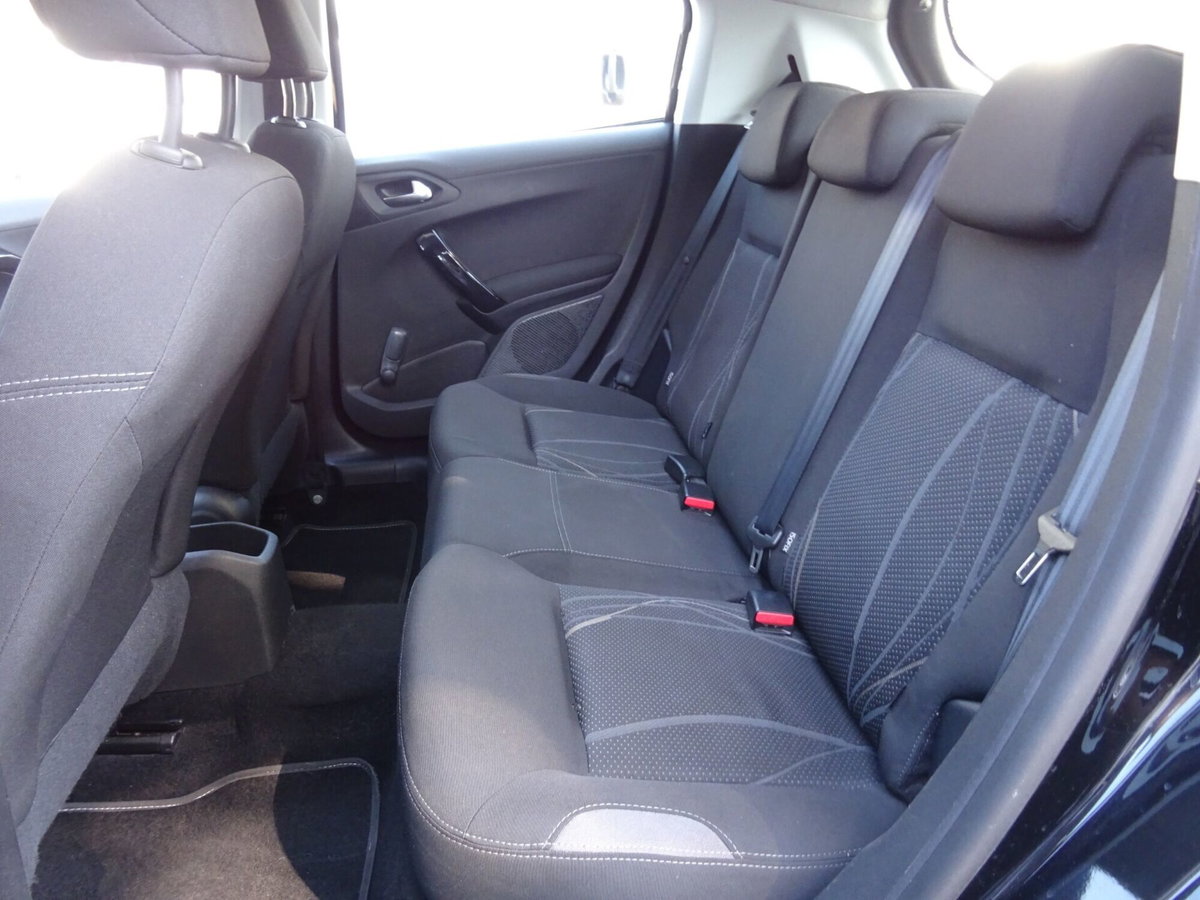Peugeot 208 VTi 95 CV 5p. GPL Allure (13)