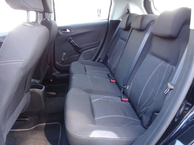 Peugeot 208 VTi 95 CV 5p. GPL Allure (13)