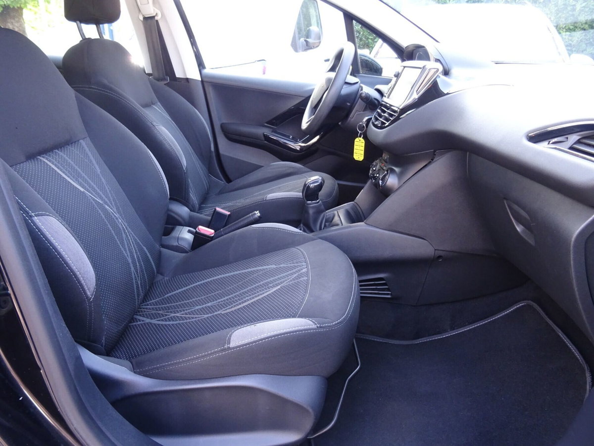 Peugeot 208 VTi 95 CV 5p. GPL Allure (16)