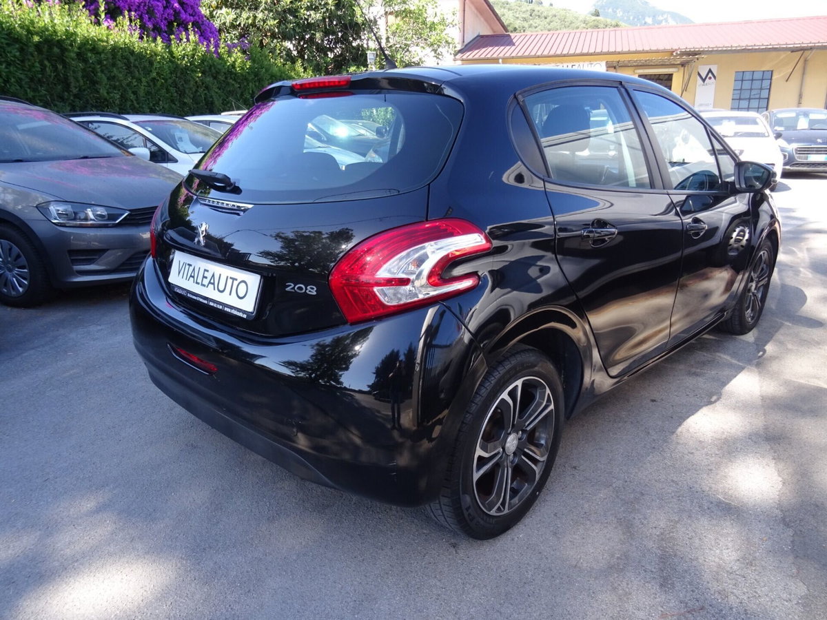 Peugeot 208 VTi 95 CV 5p. GPL Allure (9)