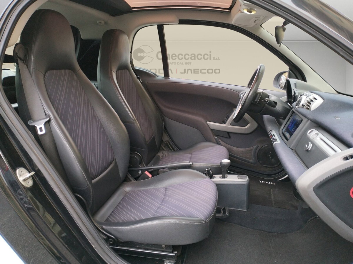 smart Fortwo 800 40 kW coupé pulse cdi (13)