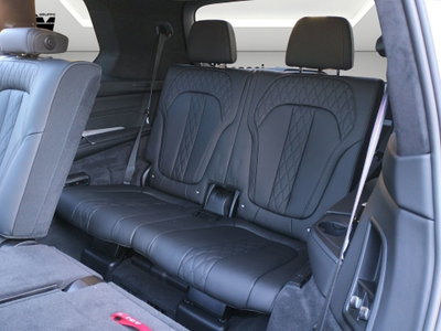 BMW X7 xDrive40d 48V (9)