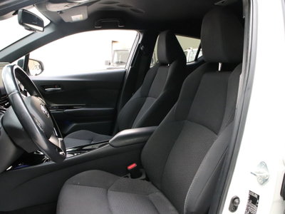 Toyota Toyota C-HR 1.8 Hybrid E-CVT Lounge (9)