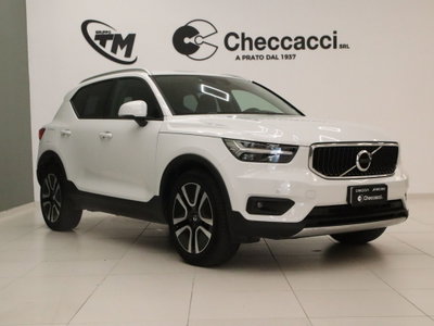 Volvo XC40 T2 Momentum Pro usata