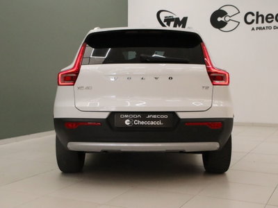 Volvo XC40 T2 Momentum Pro (7)