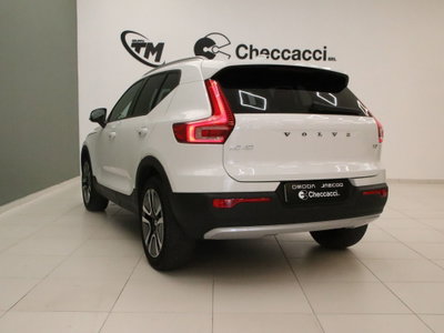 Volvo XC40 T2 Momentum Pro (9)