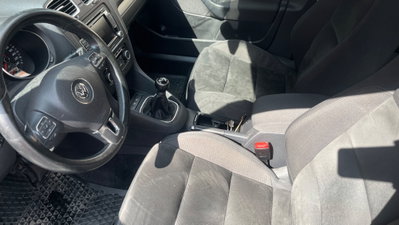 Volkswagen Golf Variant 1.4 TSI 122CV DSG Highline (9)