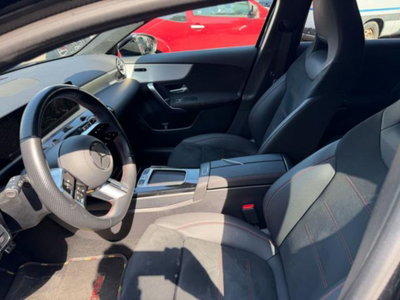 Mercedes-Benz Classe A 180 d AMG Line Premium Plus auto (6)