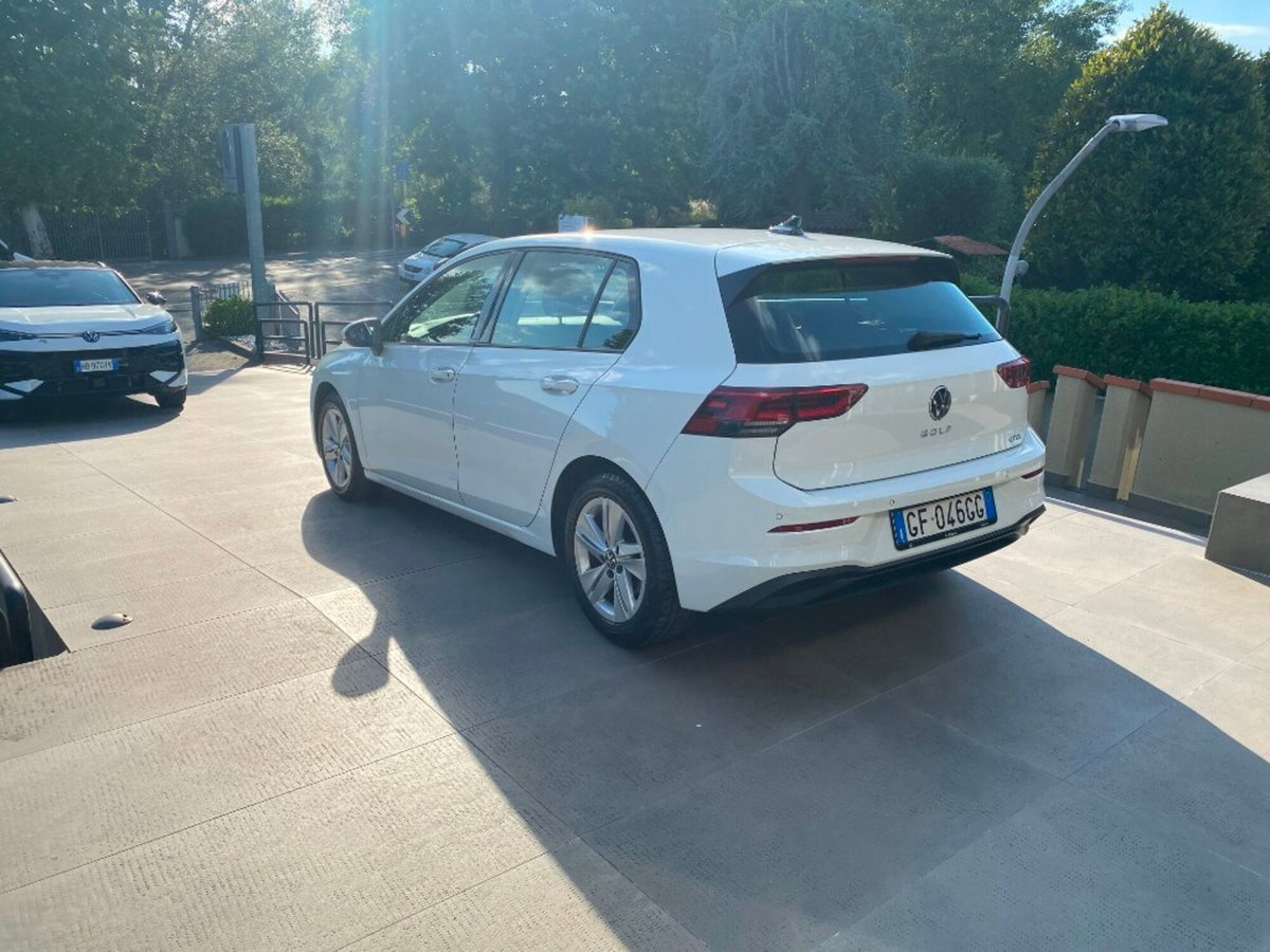 Volkswagen Golf Variant 1.0 eTSI EVO DSG Life (4)