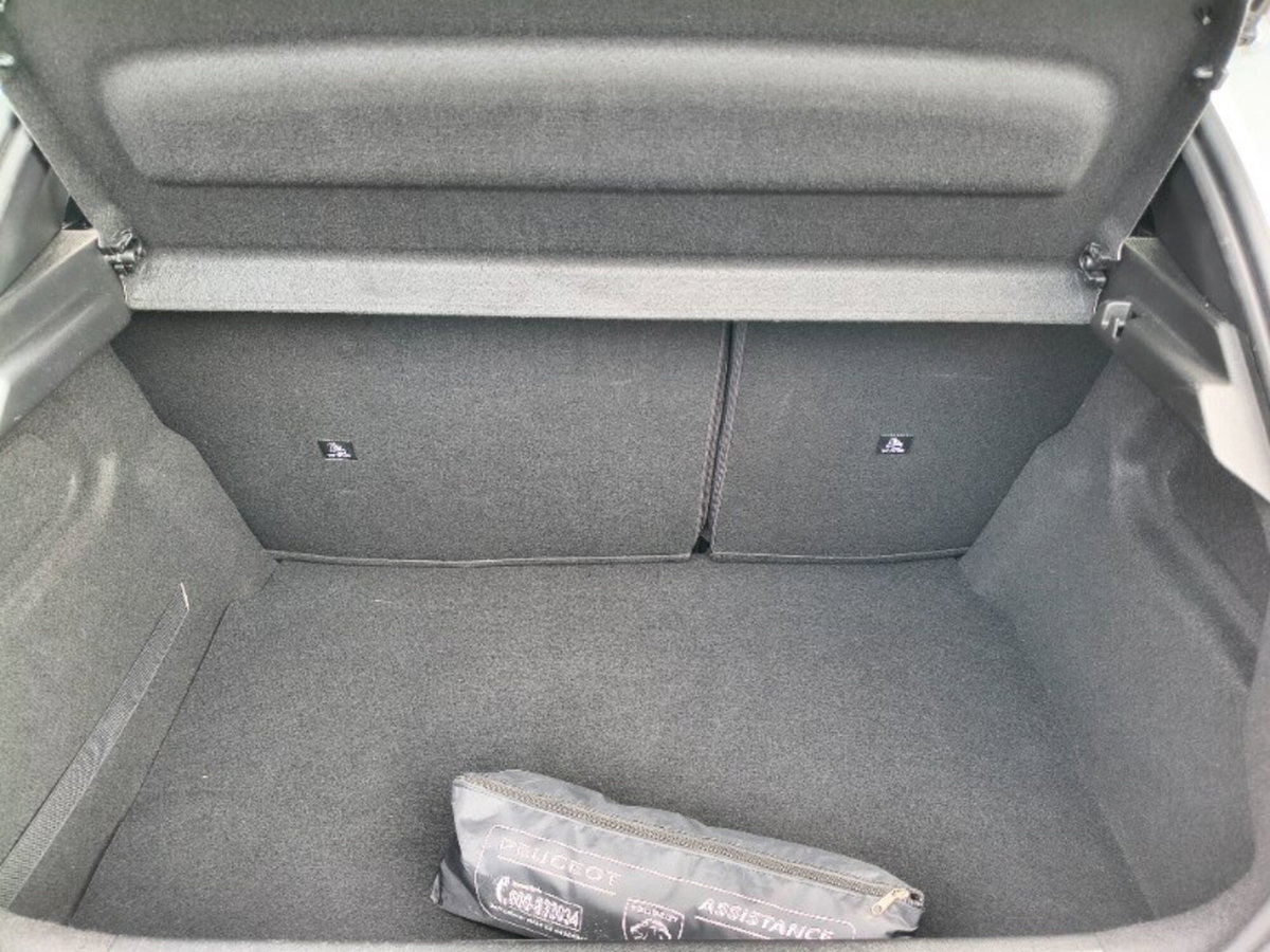 Peugeot 208 PureTech 100 Stop&Start 5 porte Allure (10)