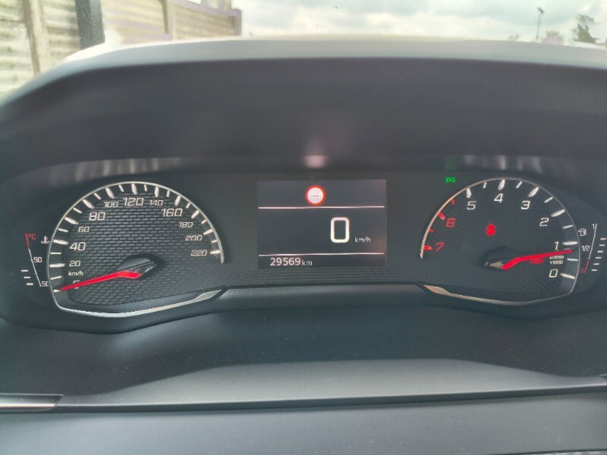 Peugeot 208 PureTech 100 Stop&Start 5 porte Allure (13)