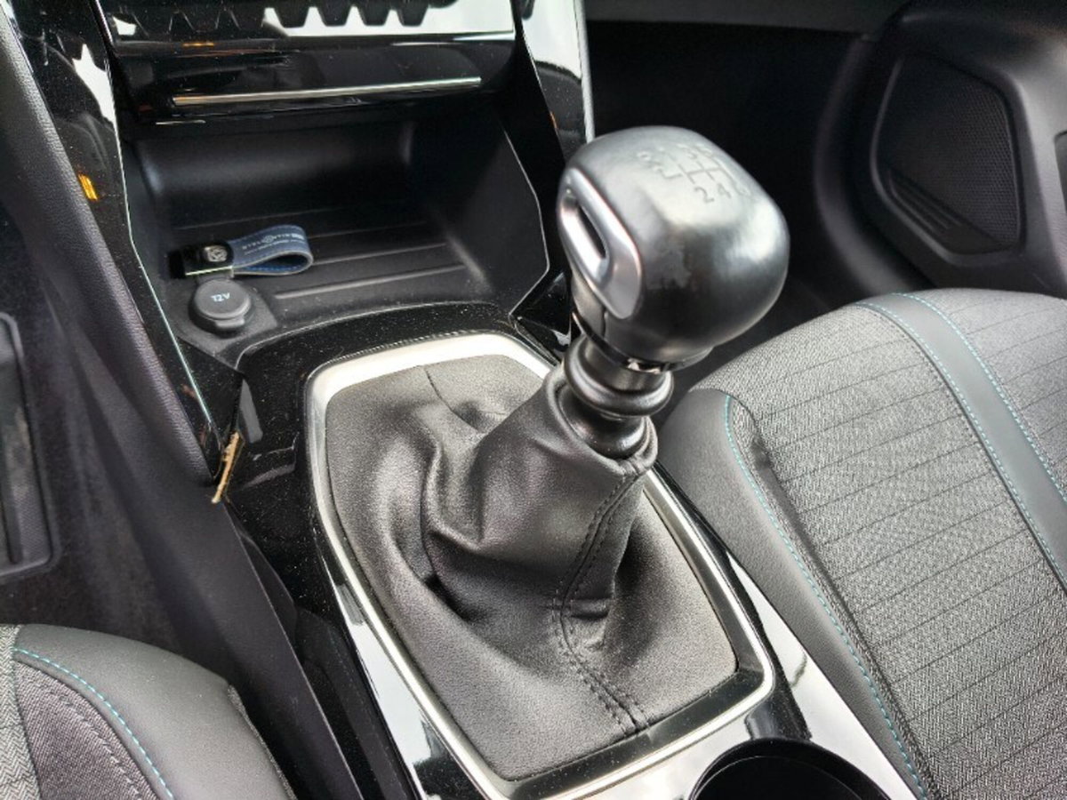 Peugeot 208 PureTech 100 Stop&Start 5 porte Allure (17)