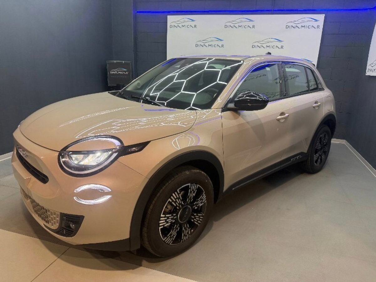 Fiat 600 1.2 hybrid Business 110cv auto (4)