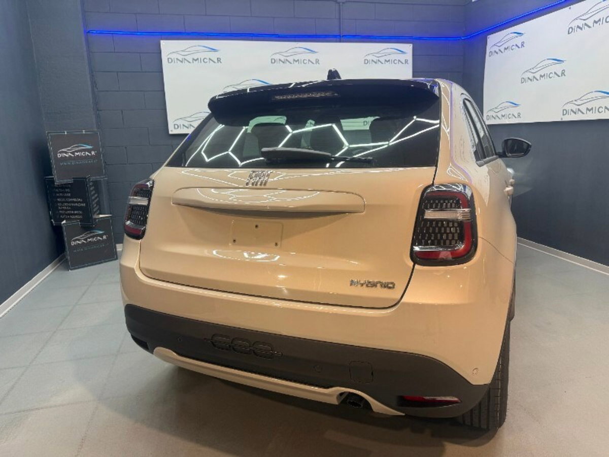 Fiat 600 1.2 hybrid Business 110cv auto (5)