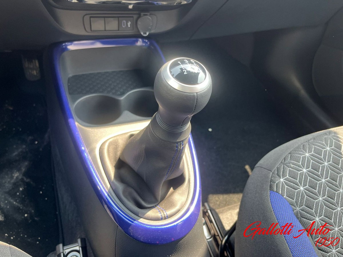 Toyota Aygo X 1.0 Trend 72cv (12)