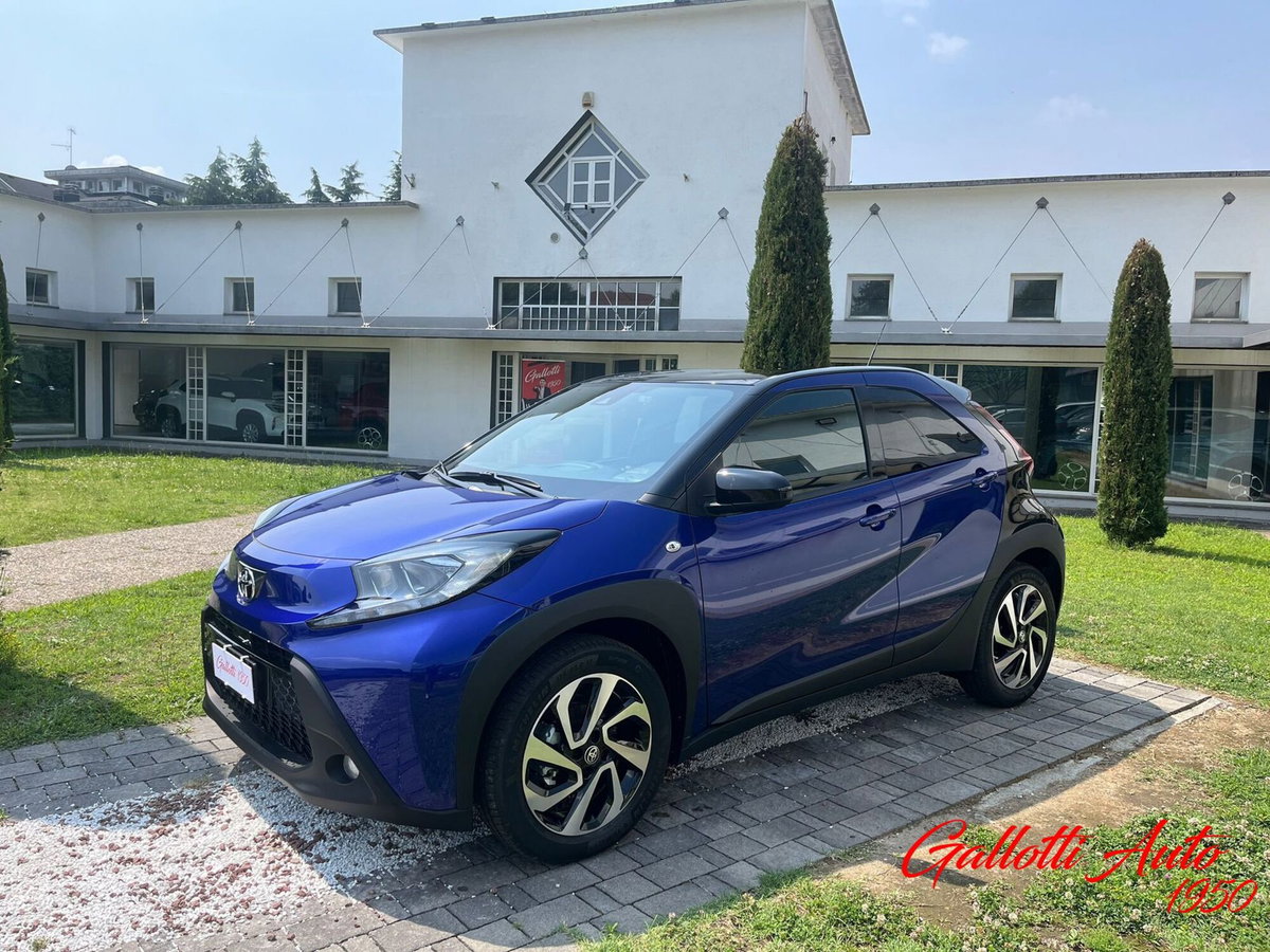 Toyota Aygo X 1.0 Trend 72cv (4)