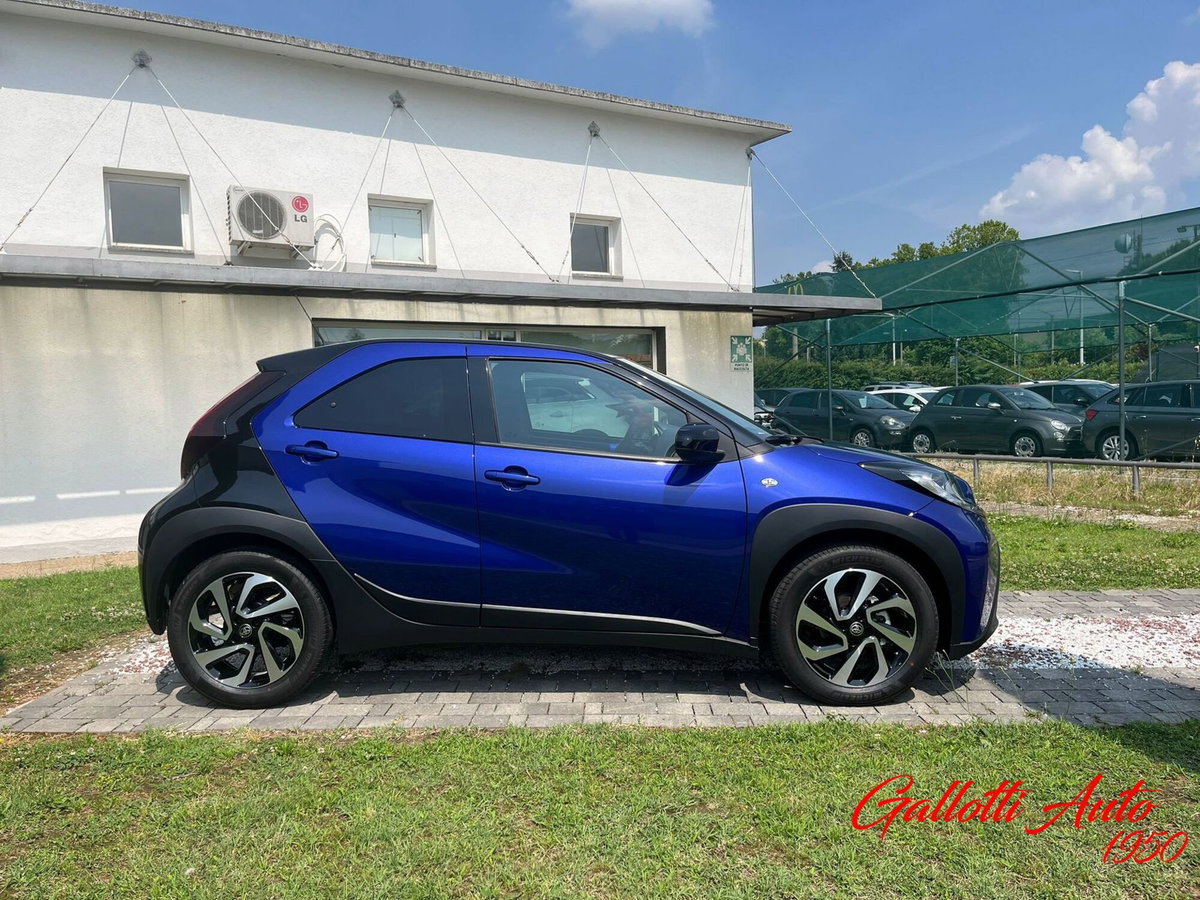 Toyota Aygo X 1.0 Trend 72cv (7)