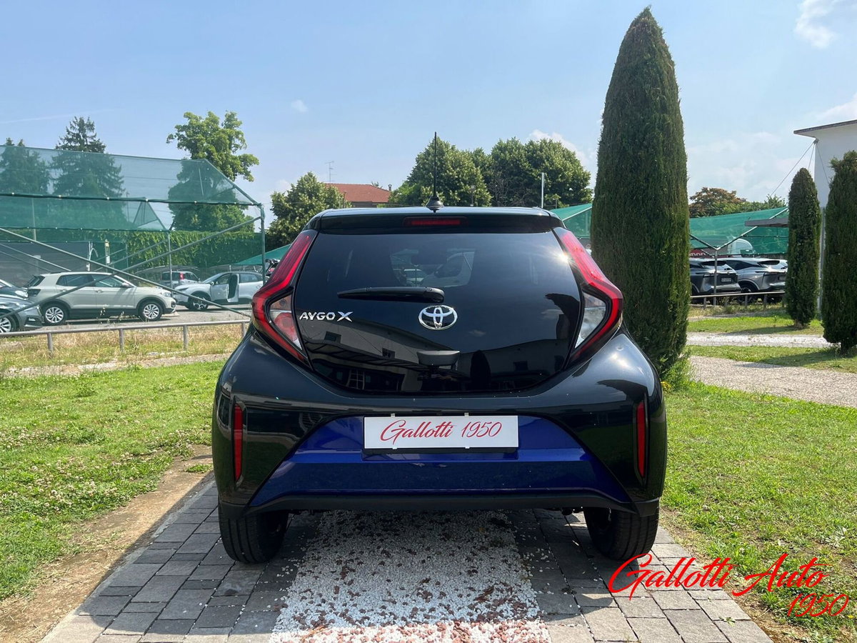 Toyota Aygo X 1.0 Trend 72cv (8)