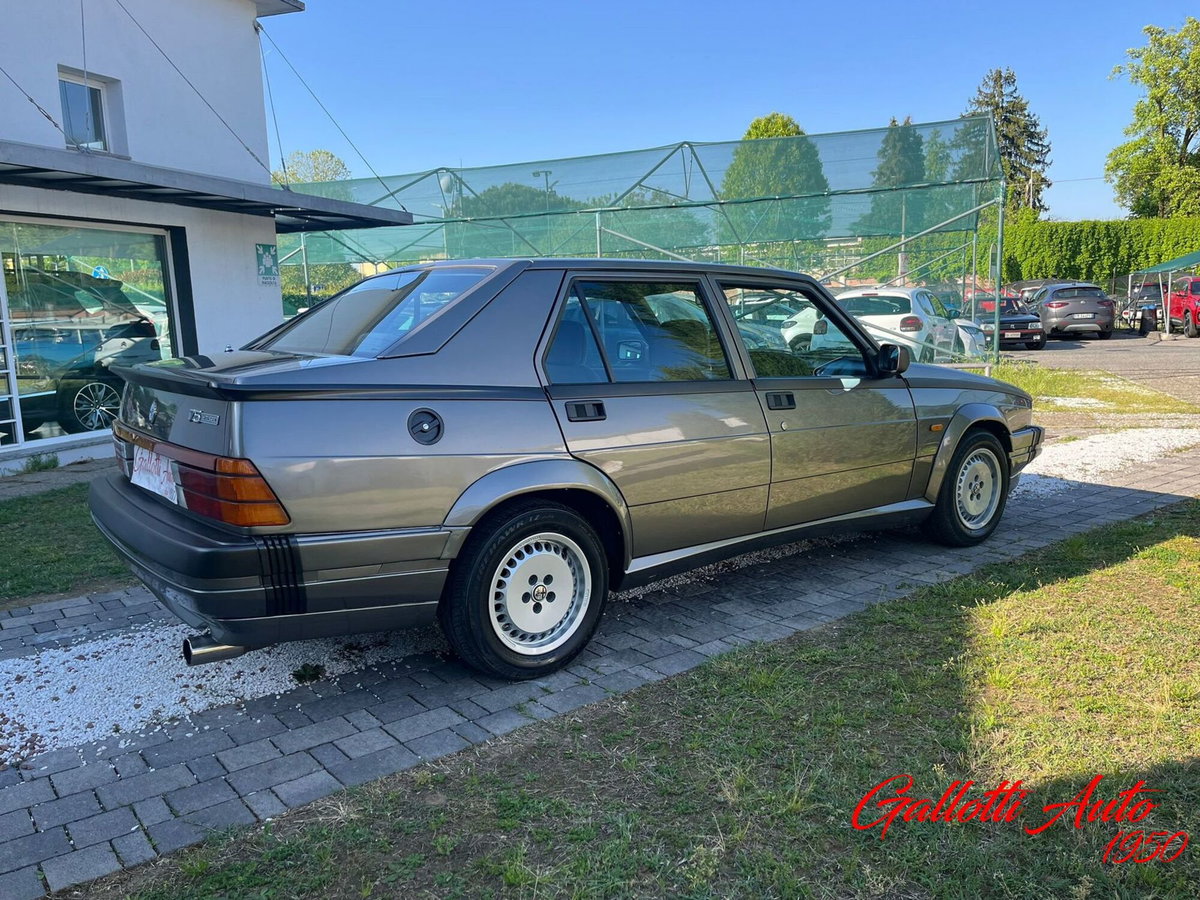 Alfa Romeo 75 1.8i turbo America (7)