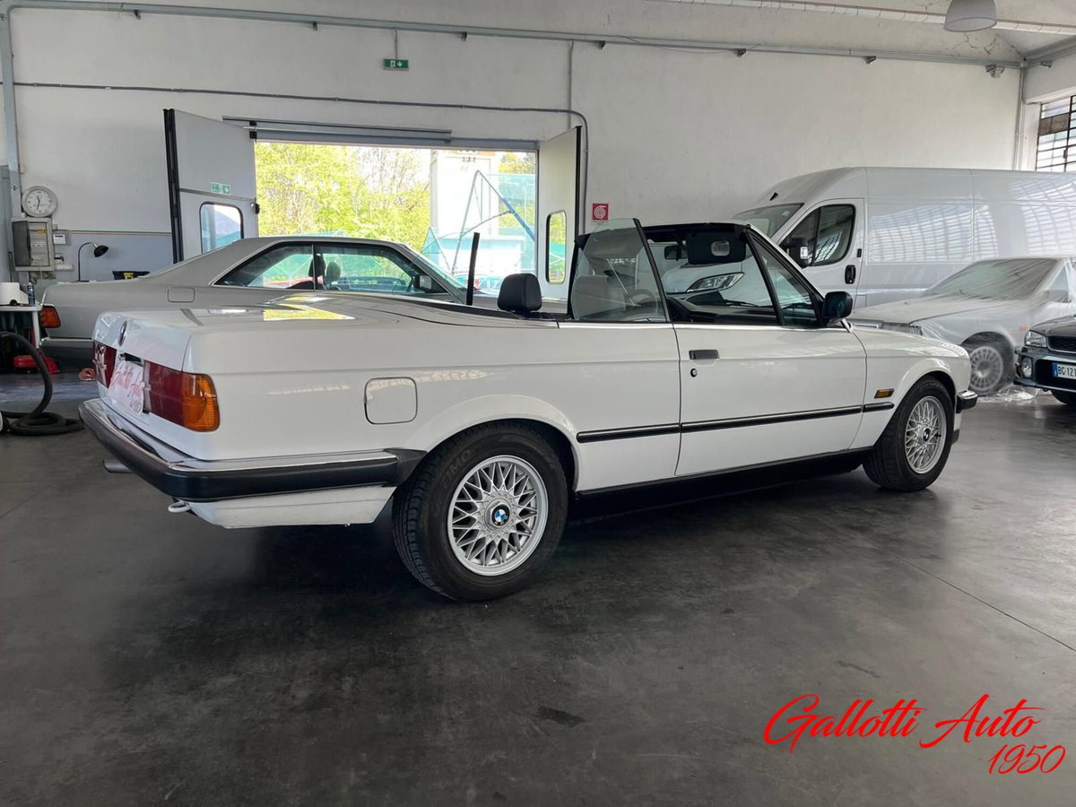 BMW Serie 3 Cabrio 320i let (8)