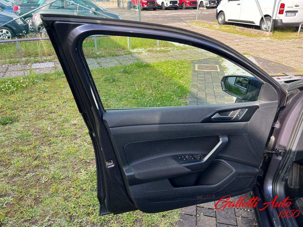 Volkswagen Polo 1.0 TSI 5p. Comfortline BlueMotion Technology (16)