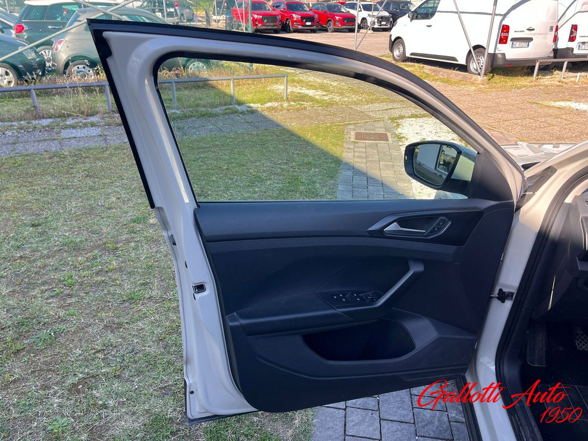 Volkswagen T-Cross 1.0 TSI 110 CV DSG Style (16)