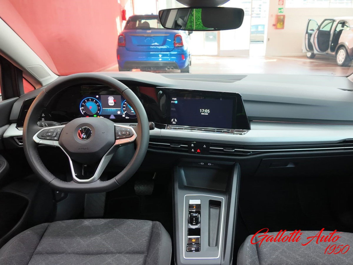 Volkswagen Golf 1.5 eTSI 130 CV EVO ACT DSG R-Line (7)