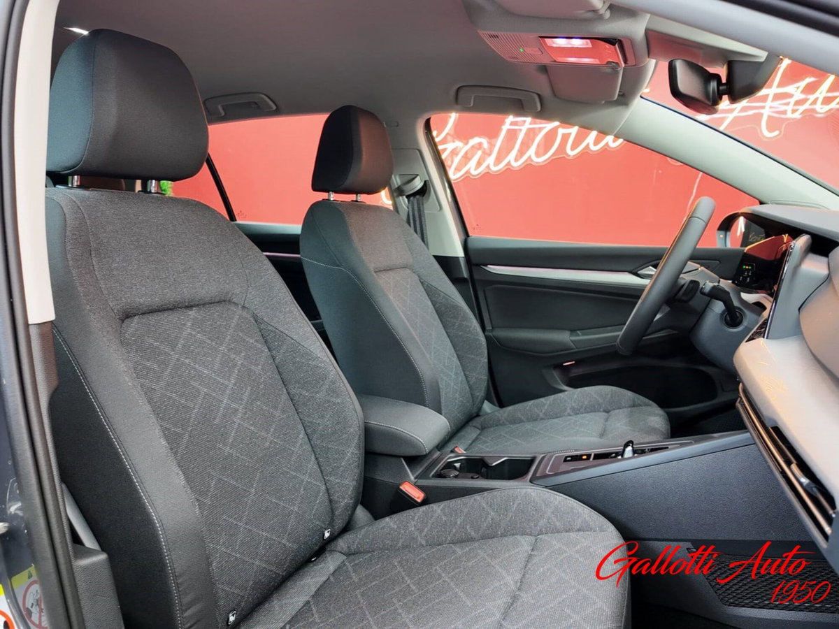 Volkswagen Golf 1.5 eTSI 130 CV EVO ACT DSG R-Line (8)