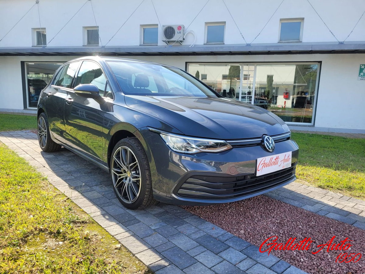 Volkswagen Golf 1.5 eTSI 130 CV EVO ACT DSG R-Line (3)
