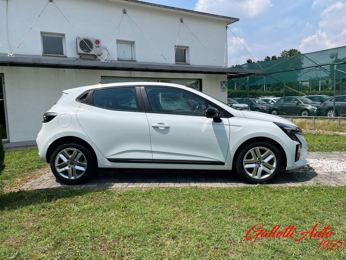 Renault Clio TCe 90 CV 5 porte Zen (4)
