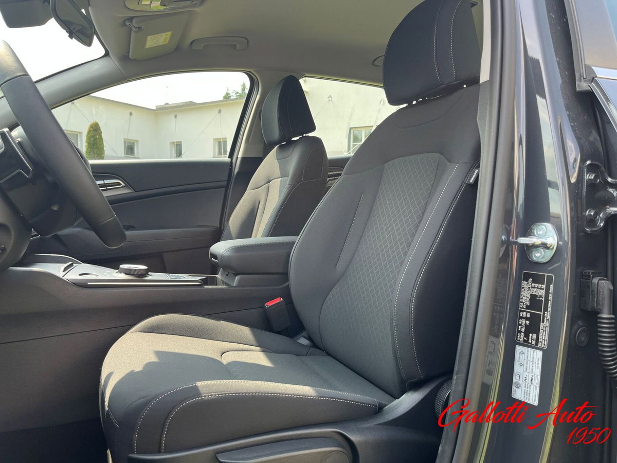 Kia Sportage 1.6 t-gdi hev Gpl Business at6 (8)