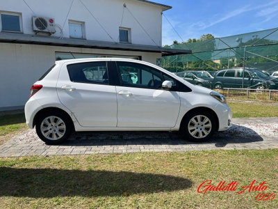 Toyota Yaris 1.0 5 porte Lounge (3)