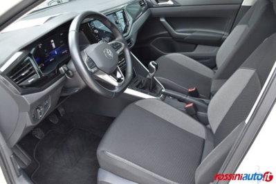 Volkswagen Polo 1.0 tsi Life 95cv (11)
