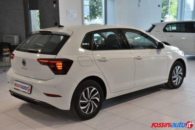 Volkswagen Polo 1.0 tsi Life 95cv (5)