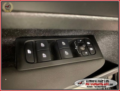 Volvo XC40 T3 Geartronic Momentum Pro (19)