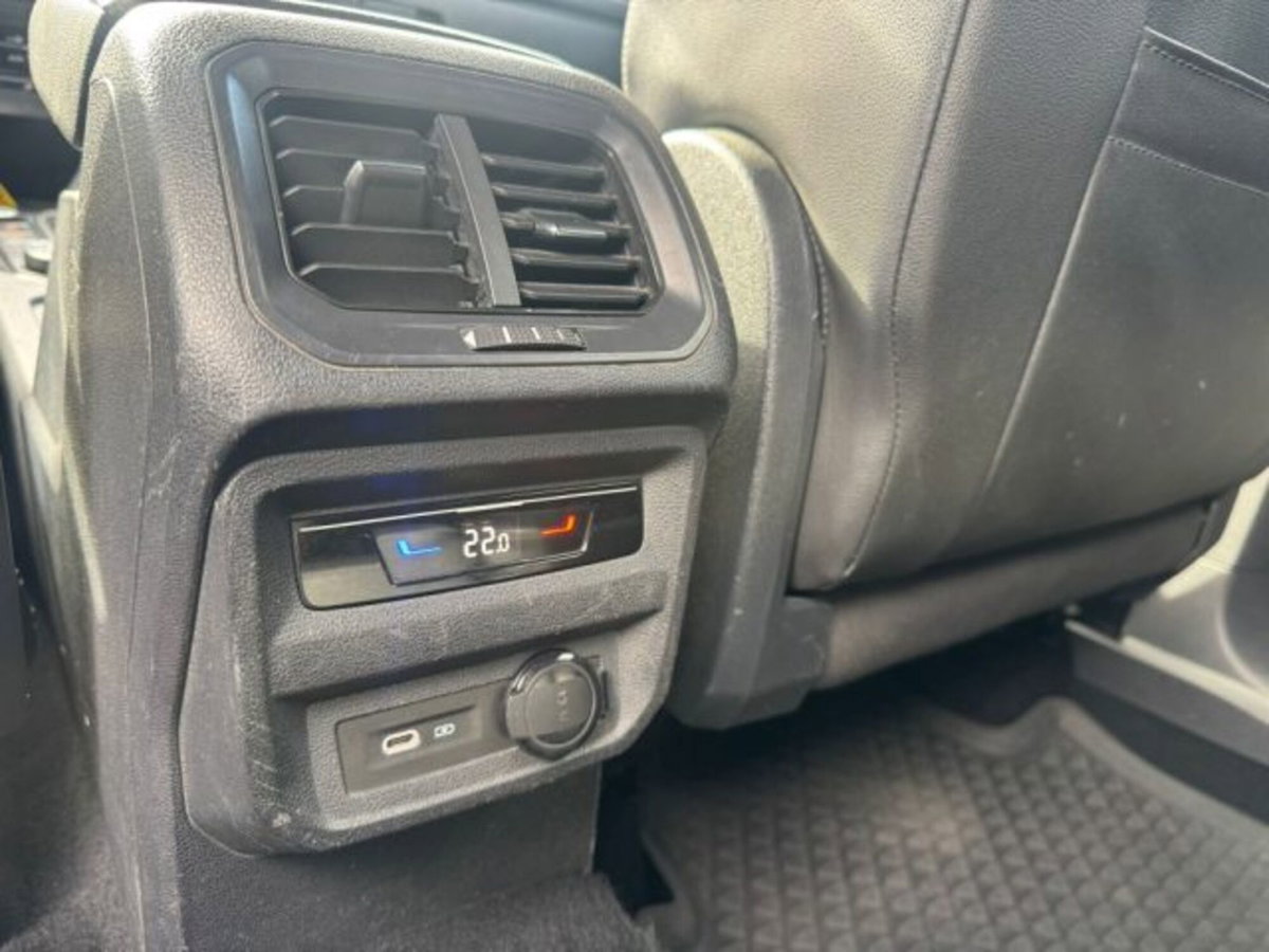 Volkswagen Tiguan Allspace 2.0 TDI 200 CV SCR DSG 4MOTION R-Line (19)