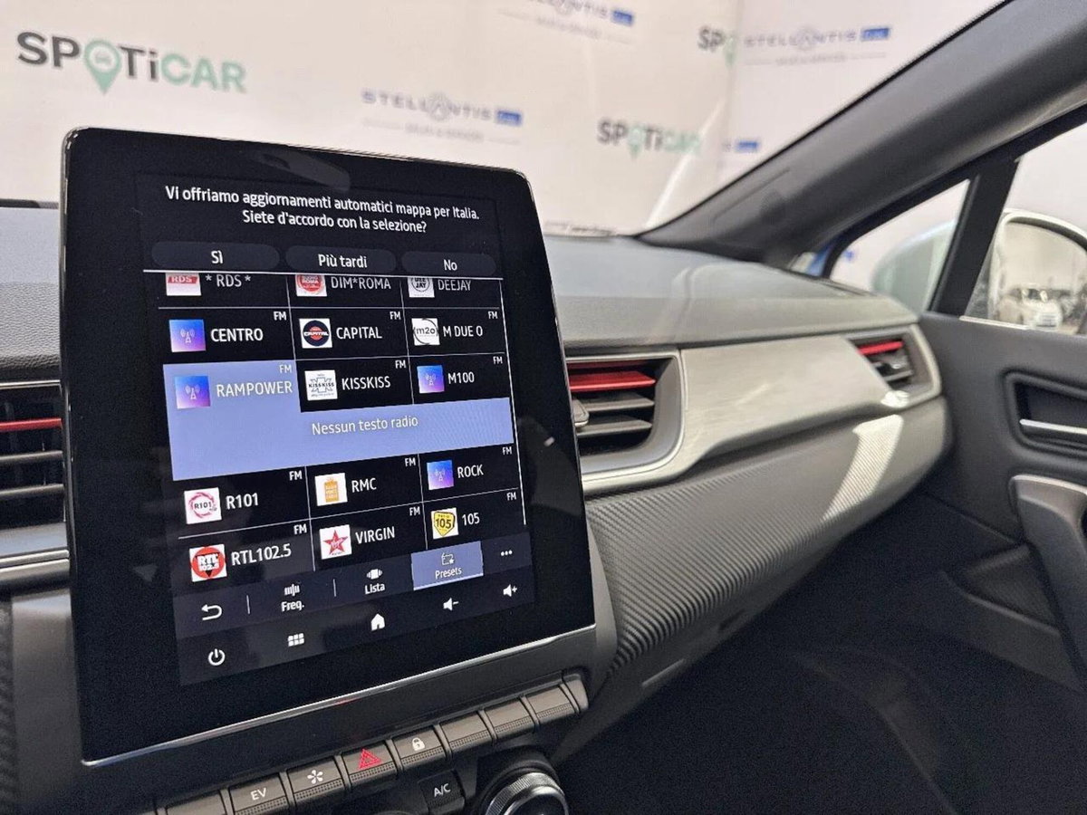 Renault Captur Full Hybrid E-Tech 145 CV RS Line (10)