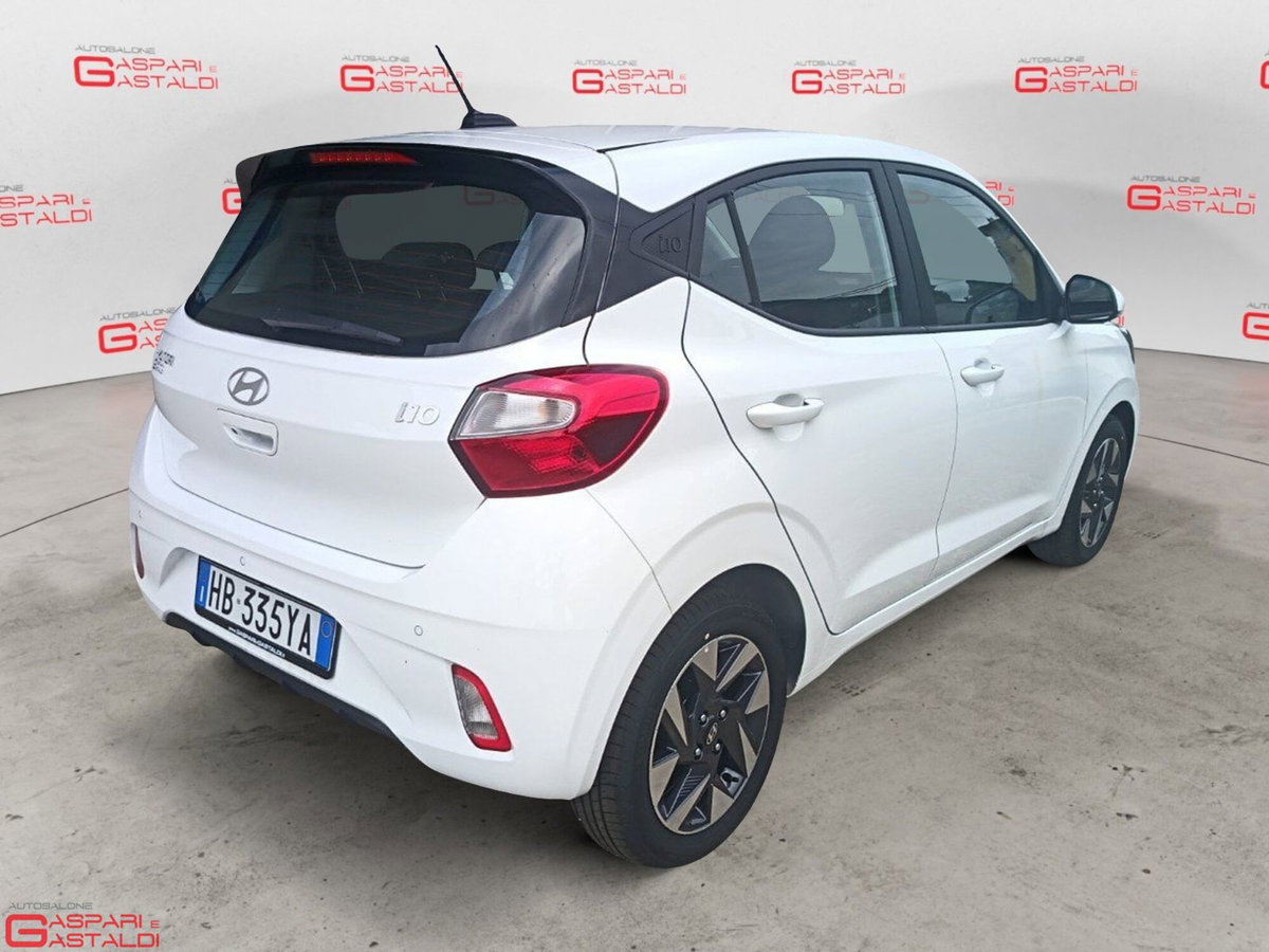 Hyundai i10 1.0 mpi Connectline 63cv (3)