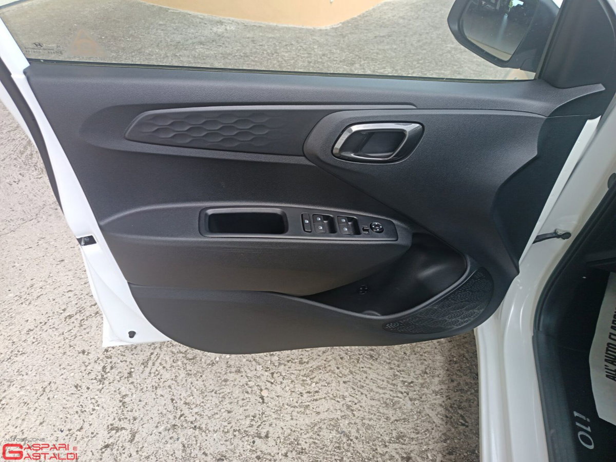 Hyundai i10 1.0 mpi Connectline 63cv (9)