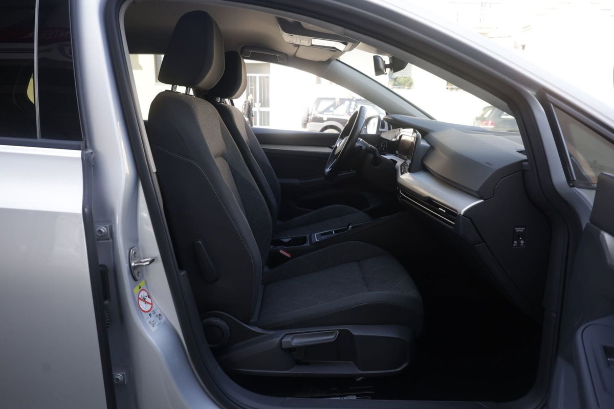 Volkswagen Golf 1.5 TGI DSG Life (11)