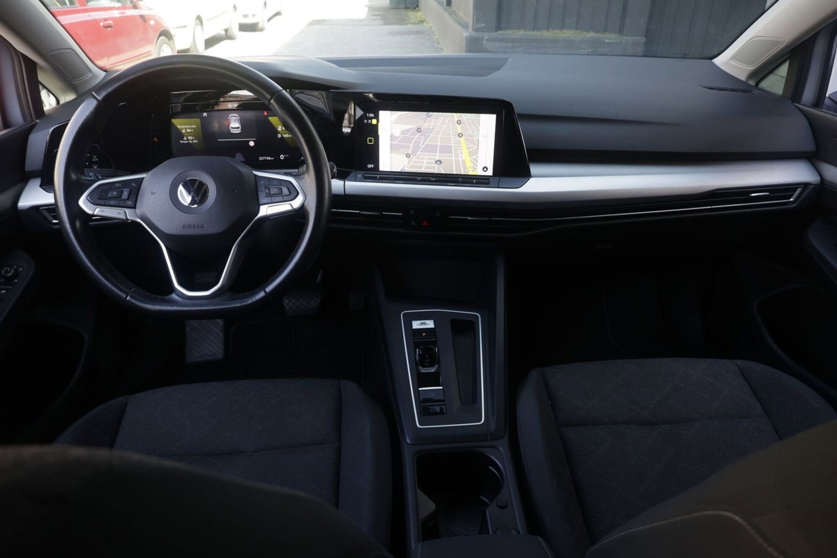 Volkswagen Golf 1.5 TGI DSG Life (2)