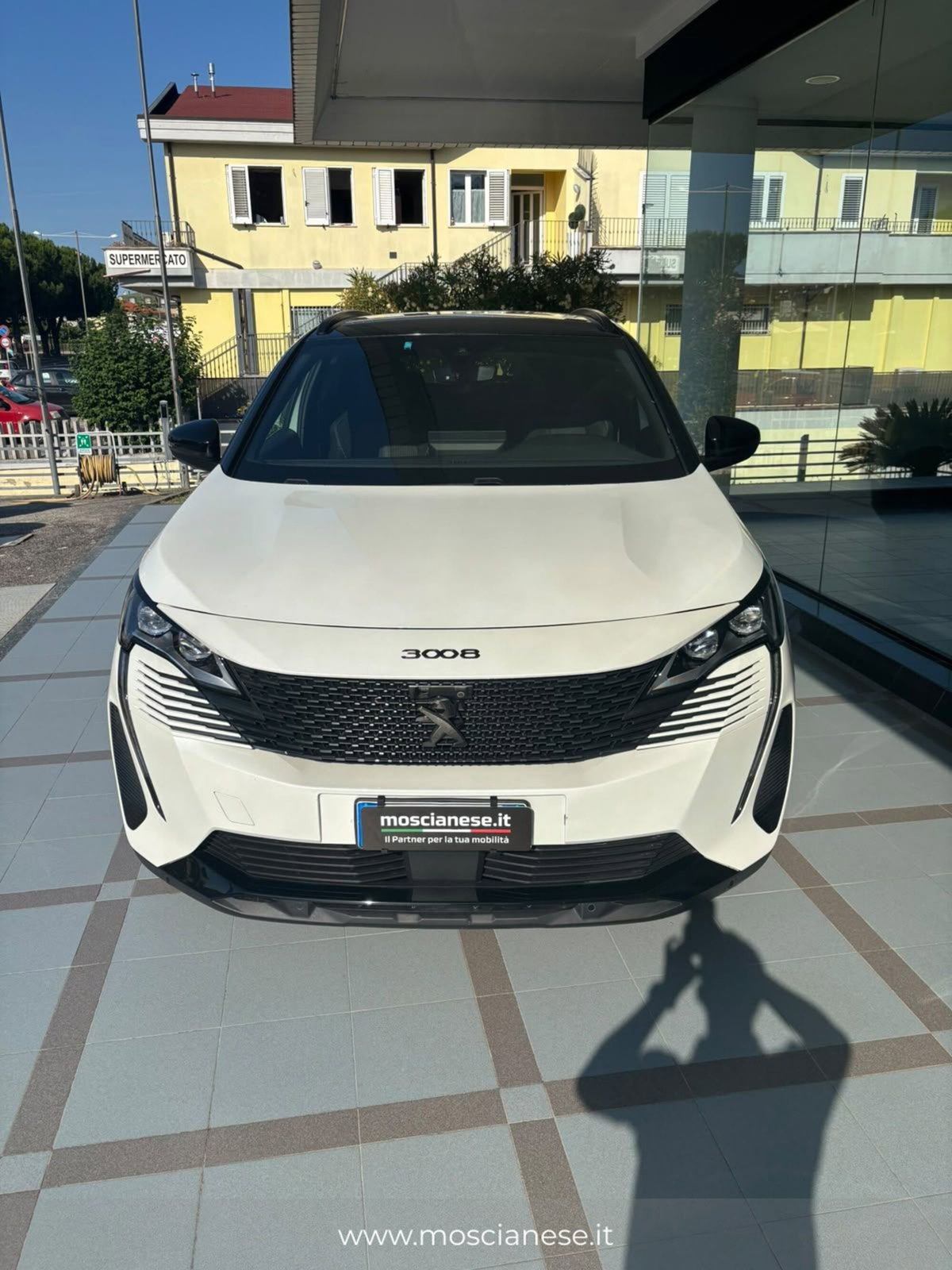 Peugeot 3008 PureTech Turbo 130 S&S EAT8 GT Pack (2)