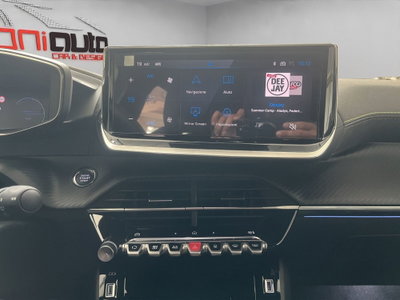 Peugeot 2008 1.2 hybrid GT 145cv e-dcs6 (17)