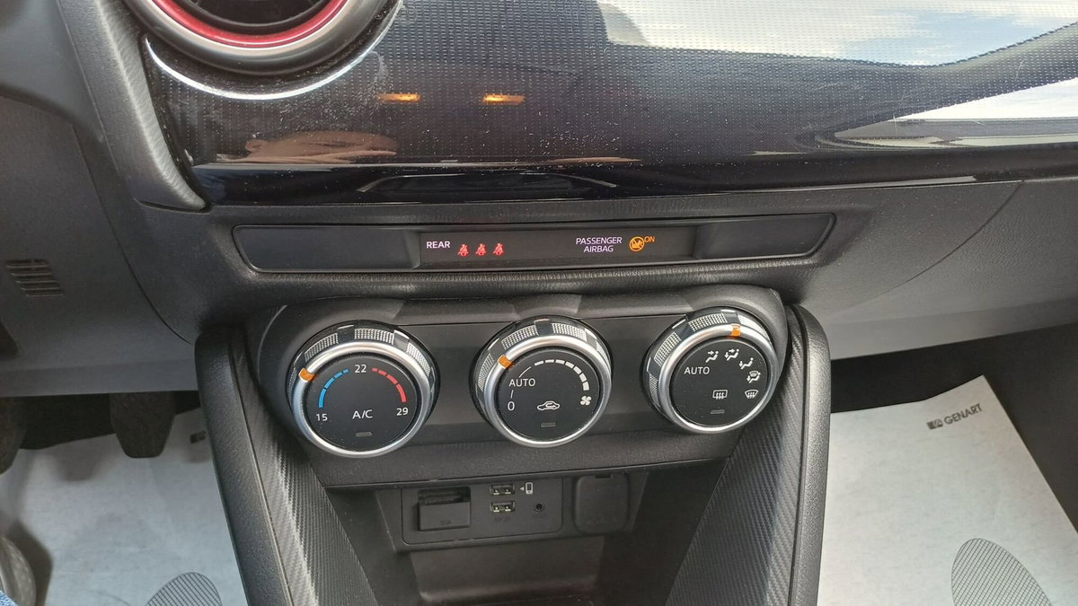 Mazda Mazda2 1.5 Skyactiv-G Homura (13)